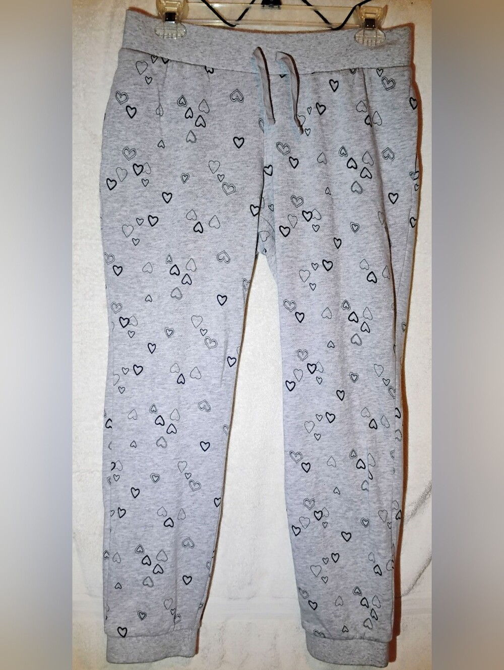 Girl's Gray Heart Print Jogger Pants